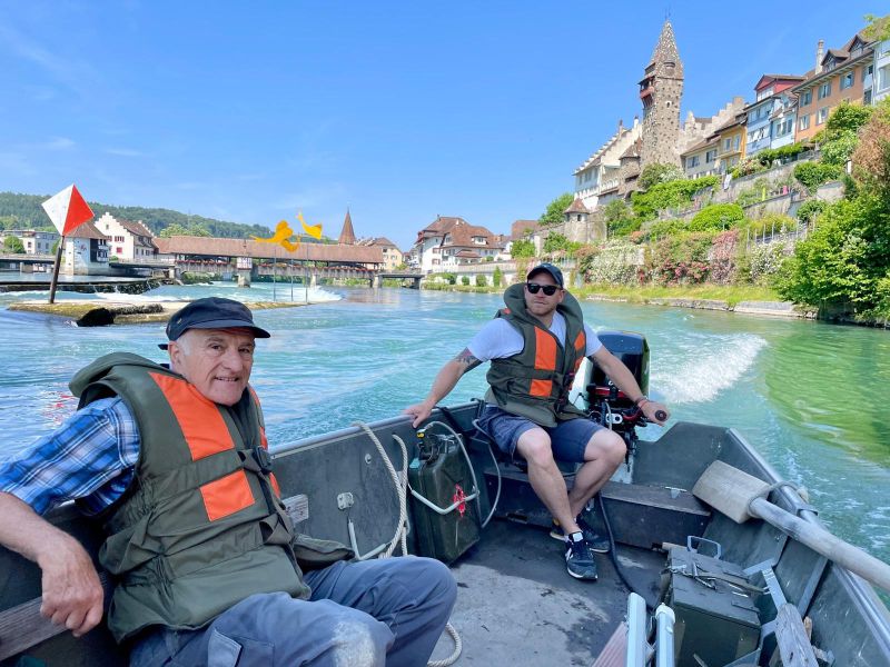 Foto der Montagearbeiten - Crew Foto der Montagearbeiten - Crew
