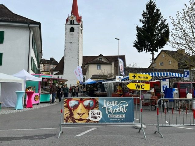 Foto einer Werbeblache am Ostermarkt Bremgarten Foto einer Werbeblache am Ostermarkt Bremgarten